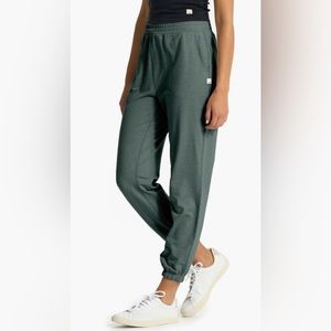 Womens Vuori Boyfriend Joggers XS